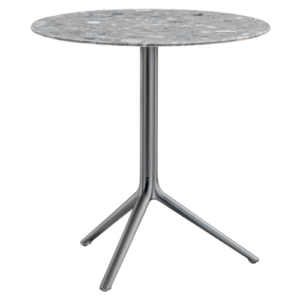 Grijze Elliot 5470 horeca tafel met aluminium driepoot onderstel en rond blad in luxe marmerlook. Deze afwerking straalt elegantie uit en past perfect in horeca interieur groothandel en moderne restaurant inrichting.
