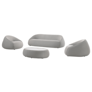 Complete horeca loungemeubilair set voor buitengebruik, bestaande uit een 3-zitsbank, twee loungestoelen en een ovale salontafel met keramisch blad. Afgewerkt in grijs met zachte, organische lijnen. Ideaal voor horeca terras inrichting of buitenlounge horeca.